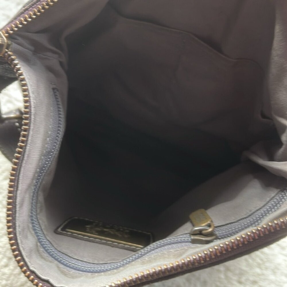 Roots Canada Dark Brown Weave Leather Tassel Crossbody Bag Purse - Picture 8 of 12